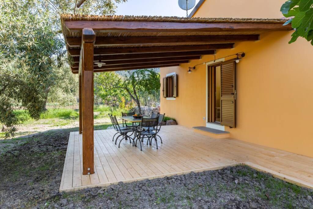 A Charming Country + Bikes And Kayaks Vakantiehuis *